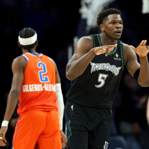 森林狼狂飙22记三分大胜雷霆 爱德华兹26+5+5亚历山大30+6+8 ...